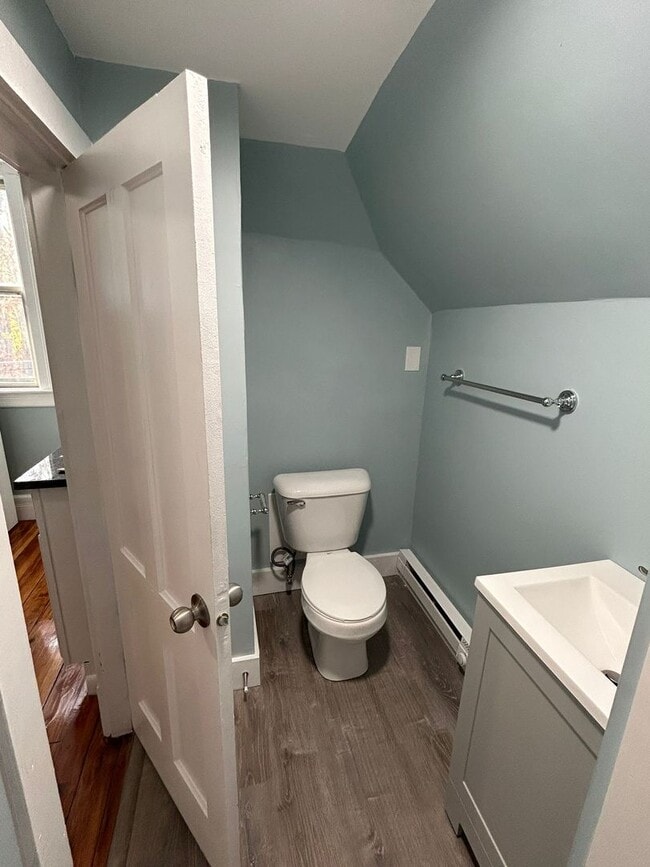Building Photo - Charming 1-Bedroom Apartment in Russell, MA