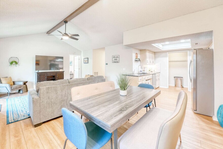 Building Photo - 3204 Cardinal Creek Cir