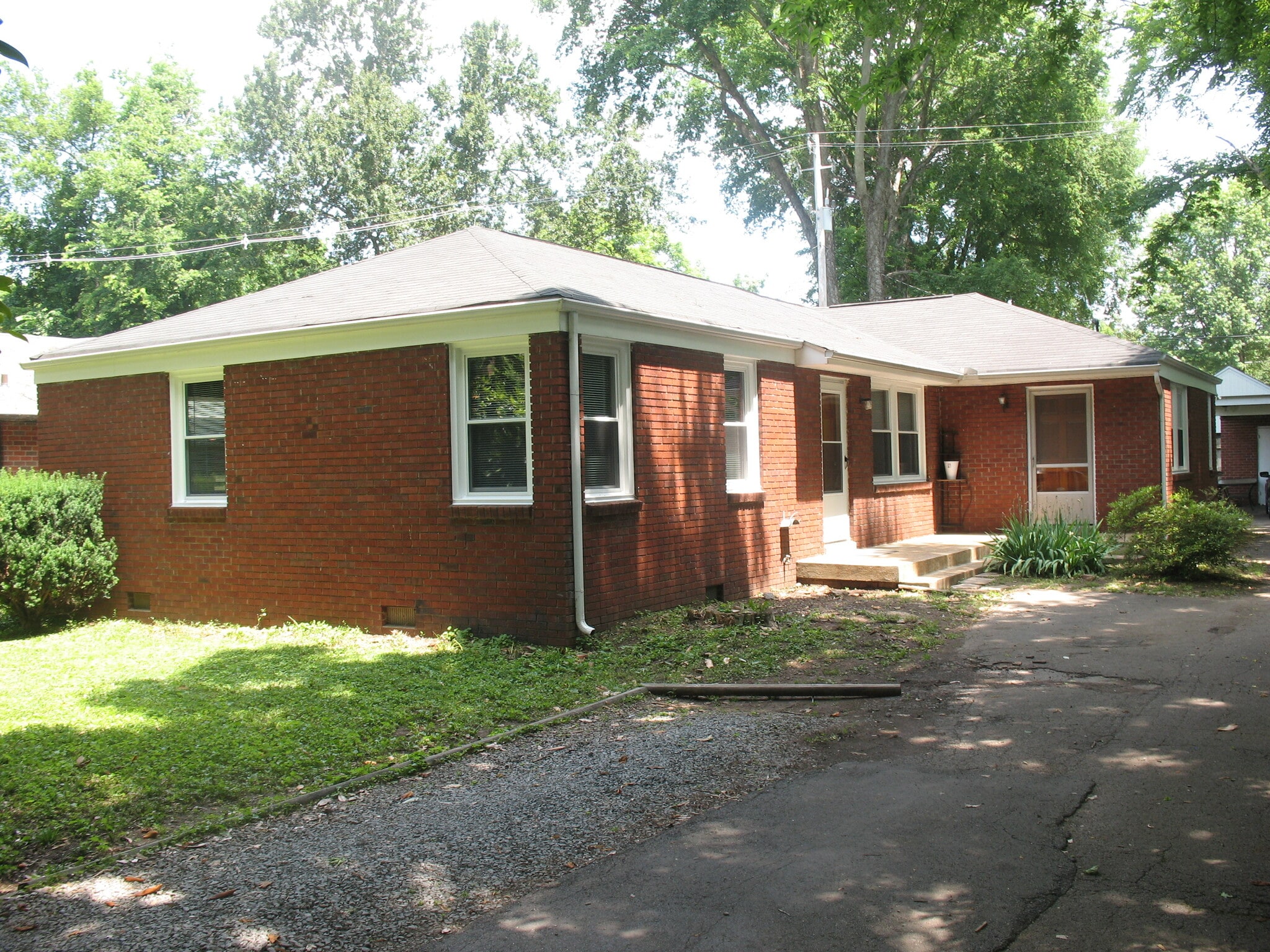 Building Photo - 309 Lauderdale Rd