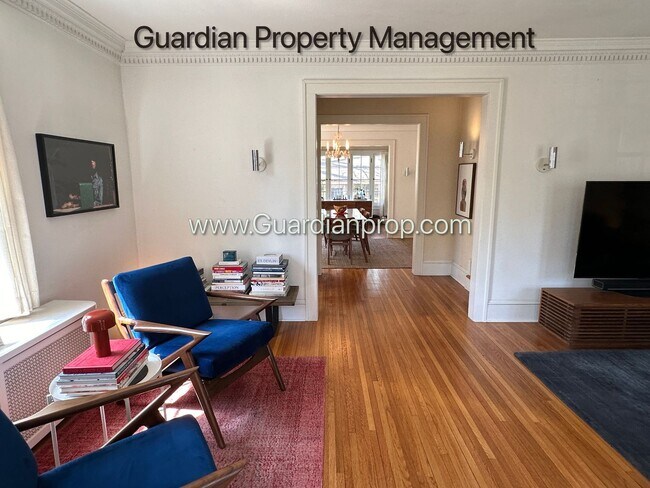 Building Photo - Lake is the Isles Single Family Home, 2 Car Garage, Dishwasher, Fenced Yard