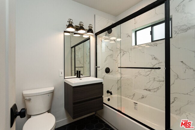 Building Photo - 11680 Ohio Ave