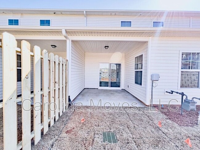 Building Photo - 303 Trail Branch Ct.