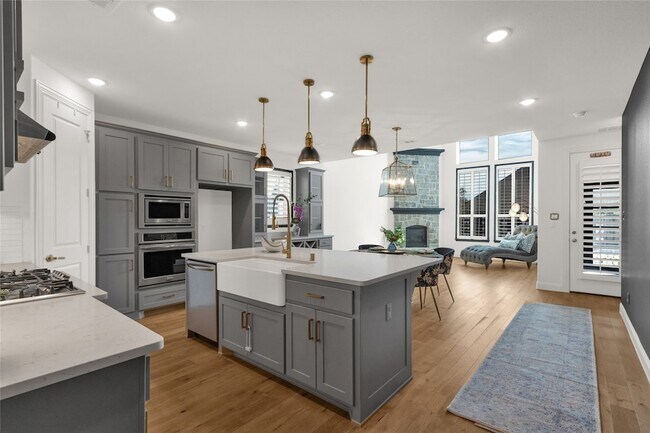 Building Photo - 7505 Plumgrove Rd