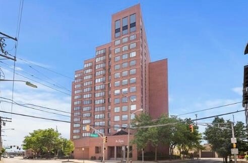 Building Photo - 551 Observer Hwy