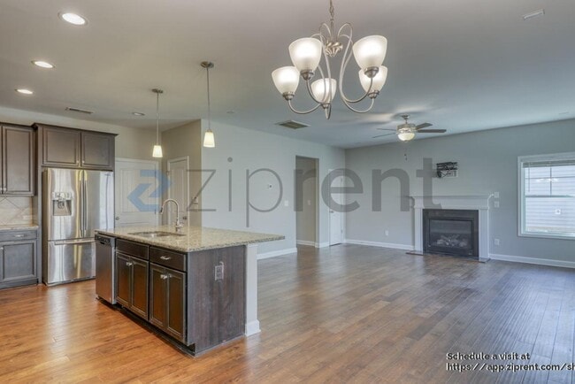 Building Photo - 268 E Webber Ln