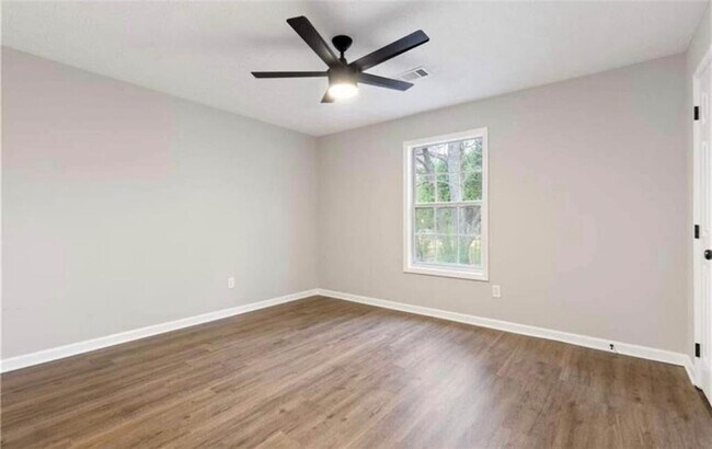 Building Photo - 934 Bay Ridge Dr