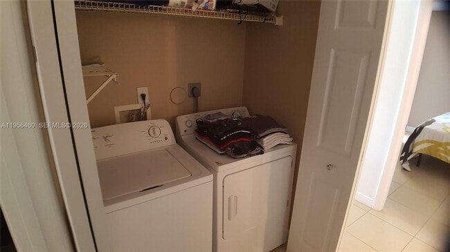 Building Photo - 7640 Westwood Dr