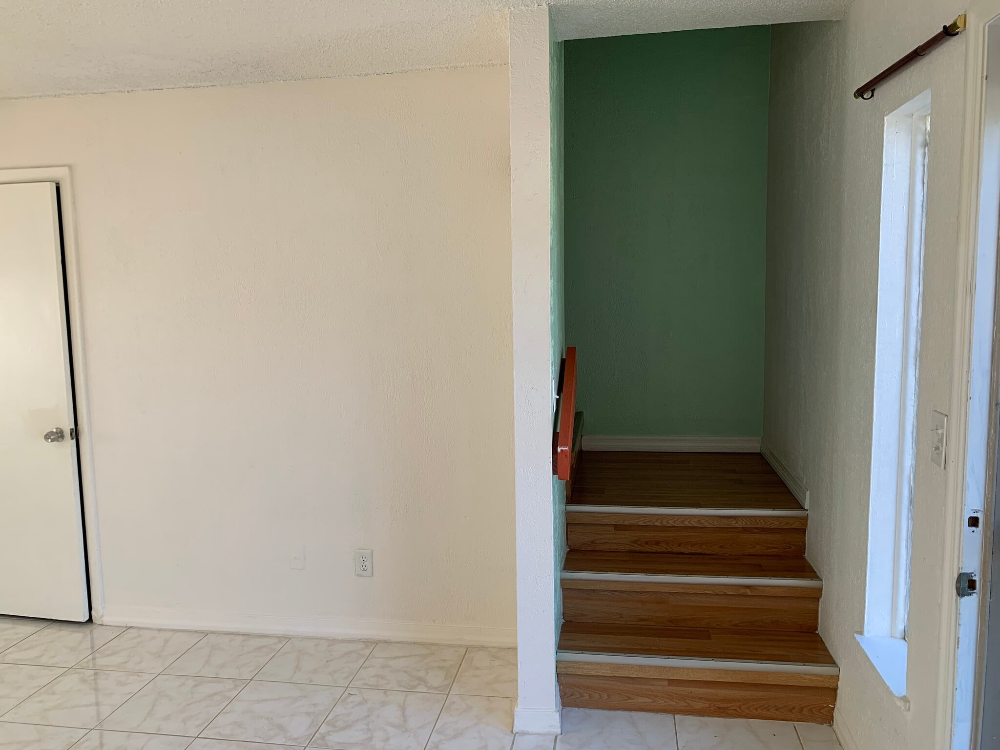 Building Photo - 2138 19th Ave SW