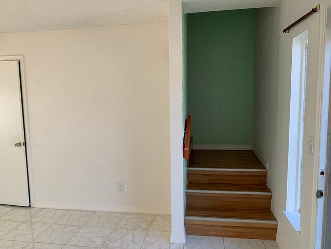 Building Photo - 2138 19th Ave SW