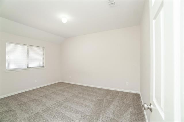 Building Photo - 4904 Newbridge Dr