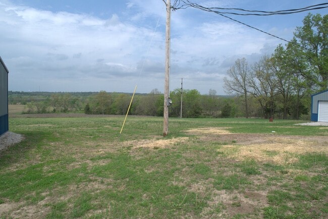 Building Photo - Nice 3 Bedroom Farm House In Fayette!