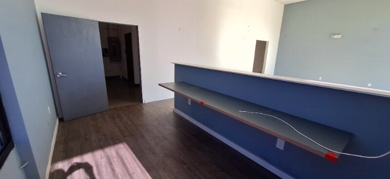 Building Photo - 8332 Sepulveda Blvd