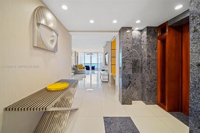 Building Photo - 17875 Collins Ave