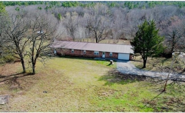Primary Photo - 39668 Barton