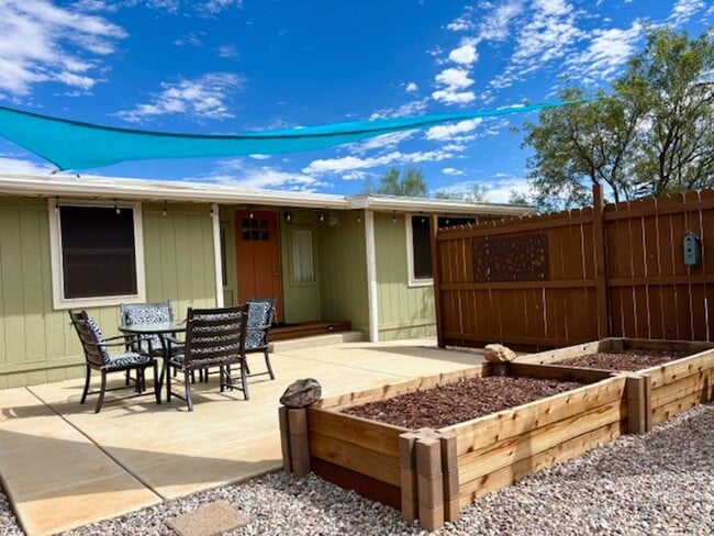 Building Photo - 1/2 Off First Month Rent Till December 31s...