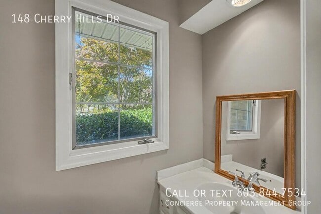 Building Photo - 148 Cherry Hills Dr