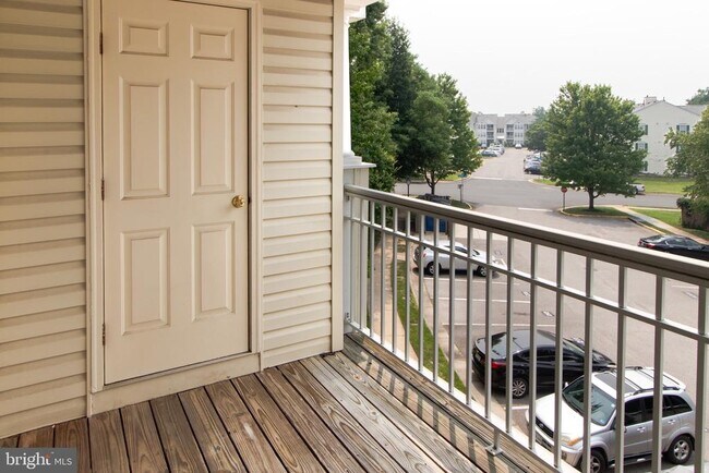 Building Photo - 7505 Calderon Ct