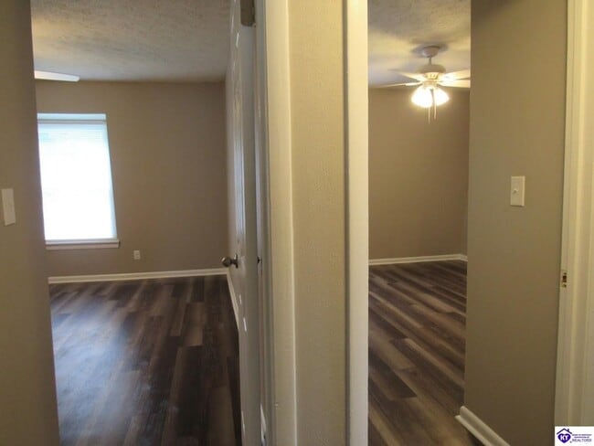 Building Photo - 248 Metts Ct