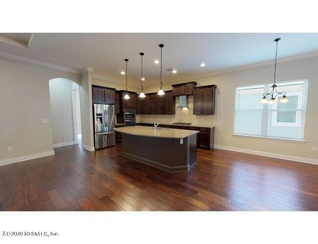 Building Photo - 323 Tate Ln