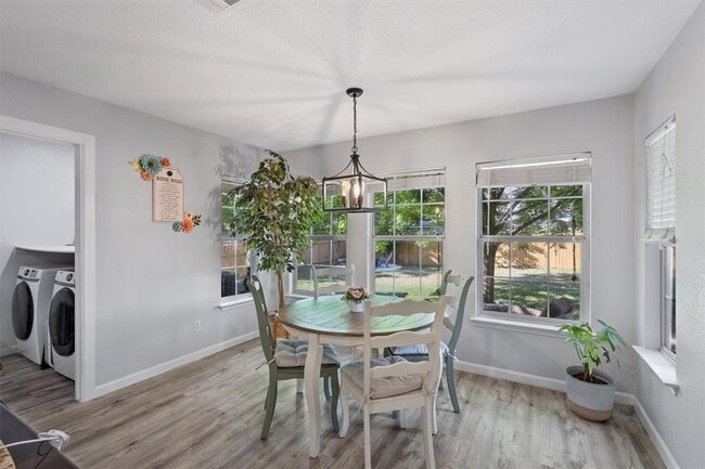 Building Photo - 1213 Faber Dr