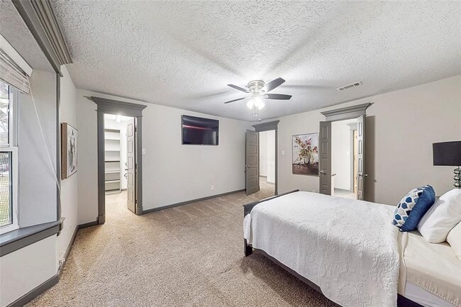 Building Photo - 632 N Eldridge Pky