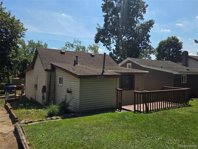 Building Photo - 6316 Oakdale Dr