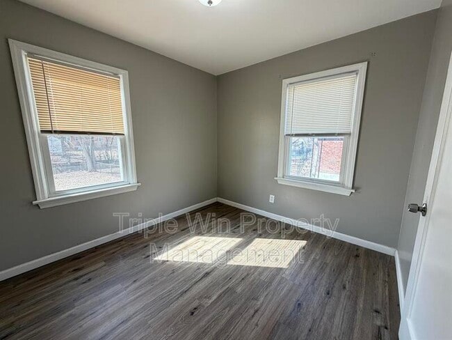 Building Photo - 1145 St Matthew Dr