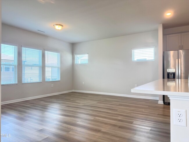 Building Photo - 4 Bedroom Single Family House for Rent