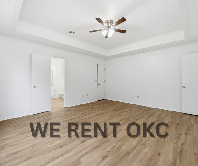 Building Photo - 12021 Moon Beam Dr