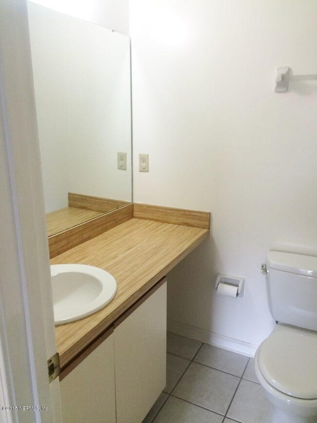 Building Photo - 9349 Arbolita Way