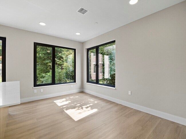 Building Photo - 249 Corey Rd