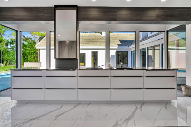 Building Photo - 7693 Steeplechase Dr