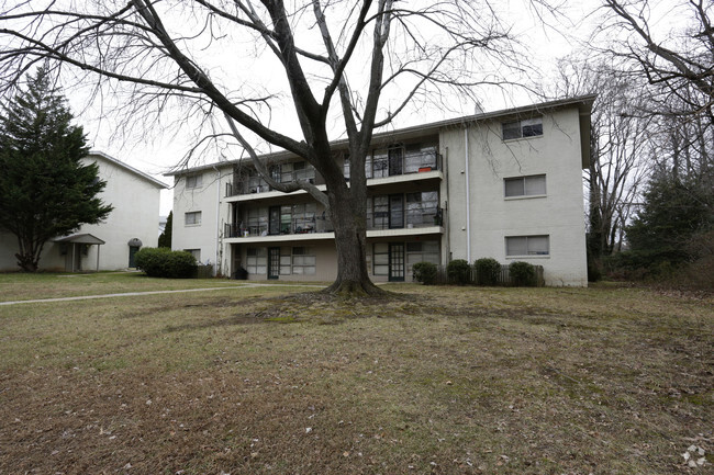 Building Photo - Fairfax Gardens Apartments