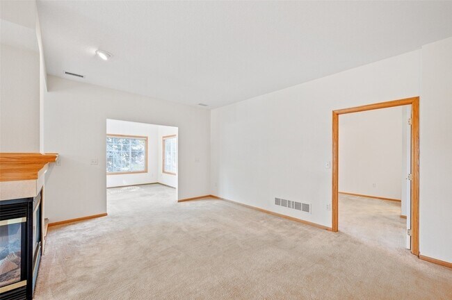 Building Photo - 5221 Village Run Ave