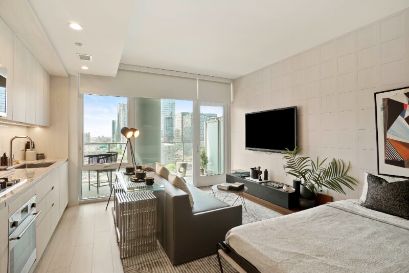 Building Photo - 362 N Halsted St