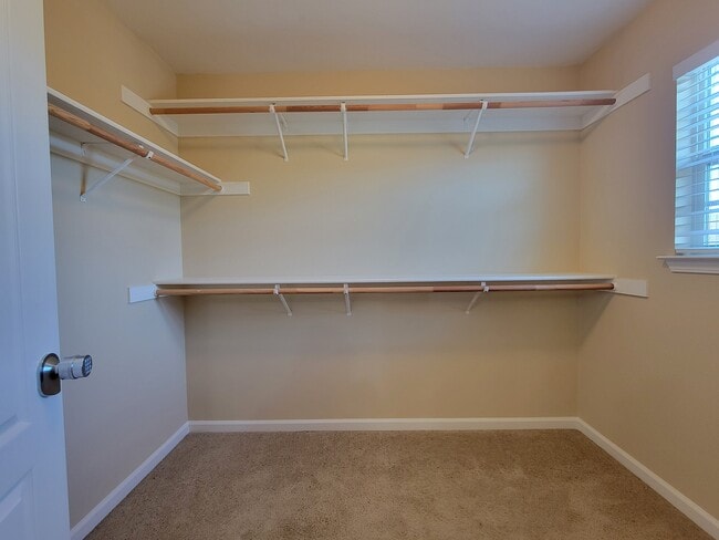 Building Photo - 2388 Vera Dr