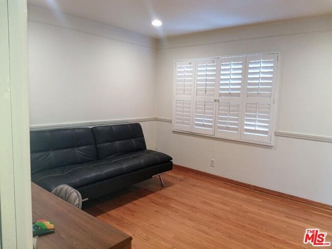 Building Photo - 7720 Cowan Ave