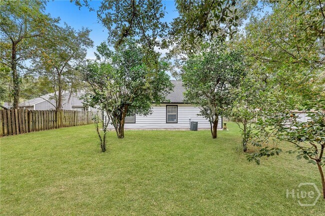 Building Photo - 34 Quail Forest Dr