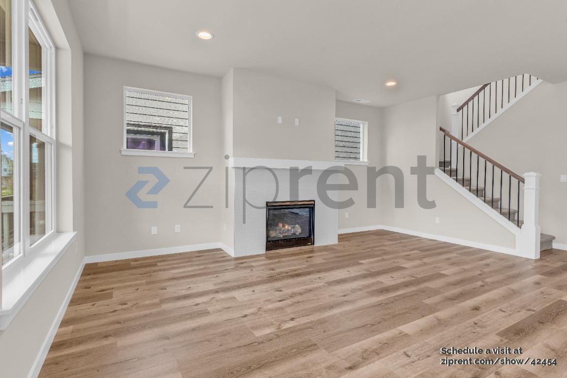 Building Photo - 8166 SE Orion Ln