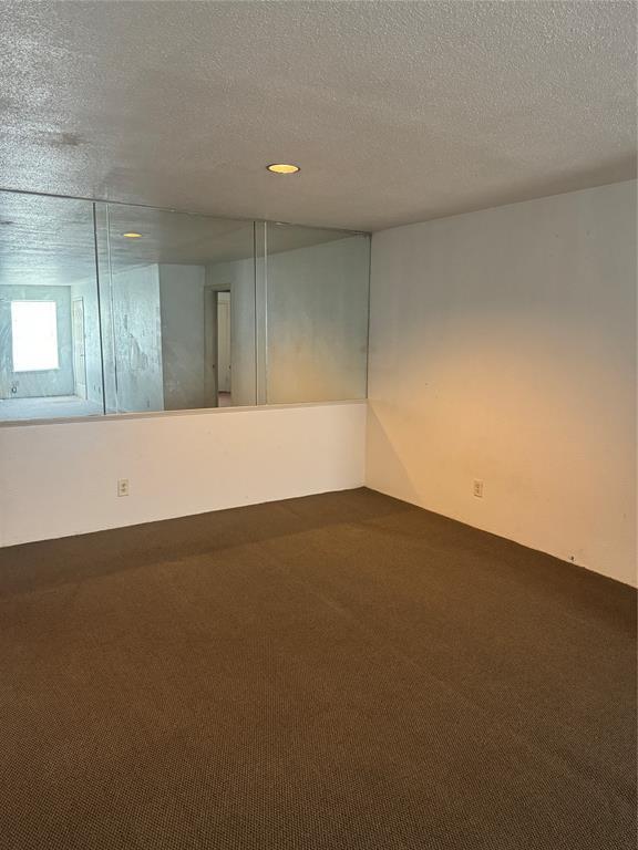 Building Photo - 9700 Leawood Blvd