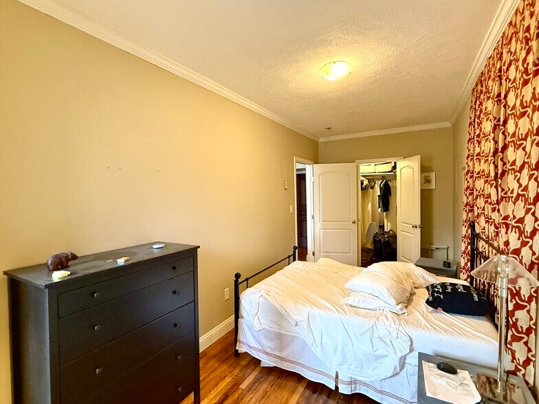 Building Photo - 181 Beacon St