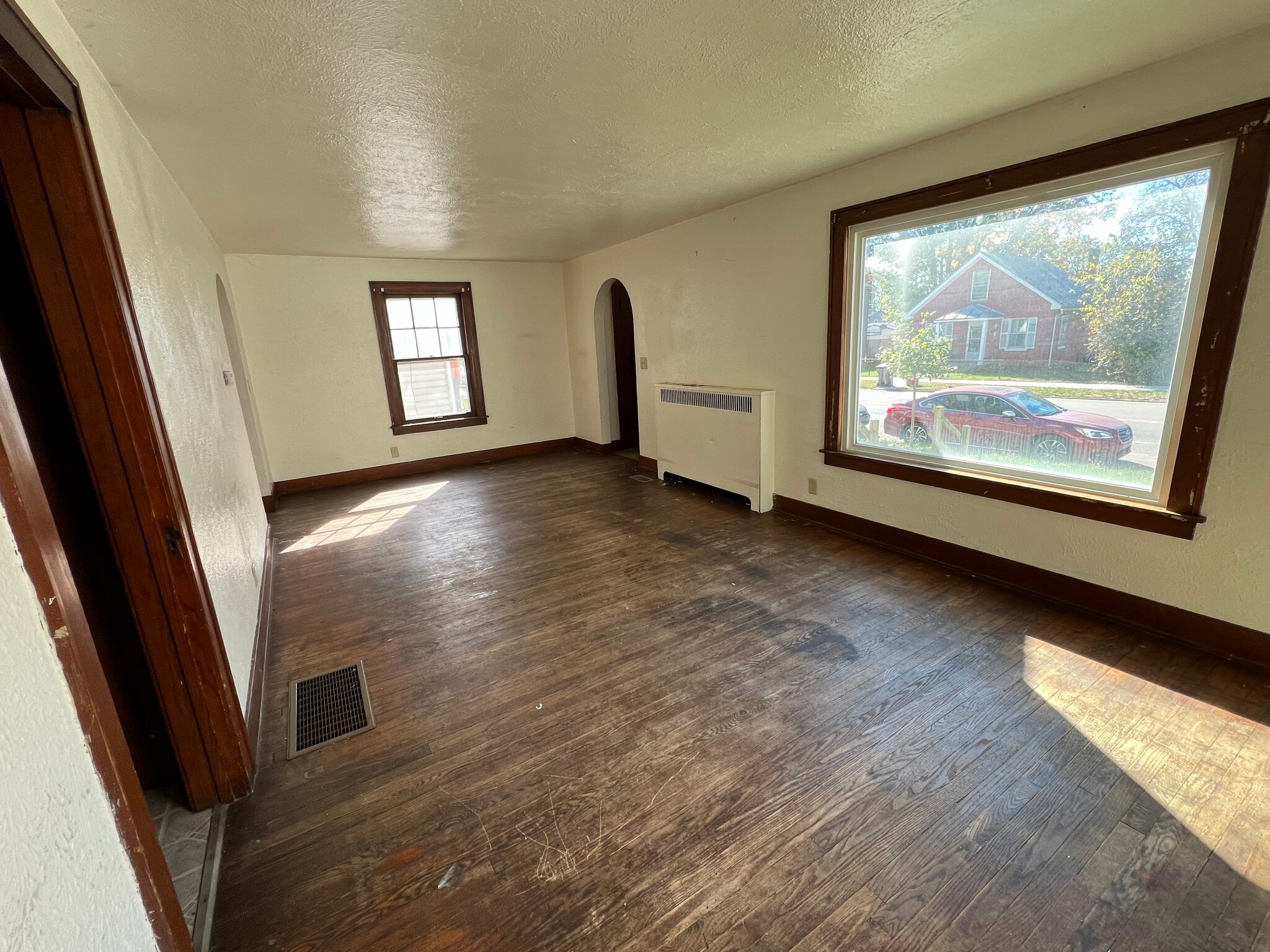 Building Photo - 608 N Sandusky St