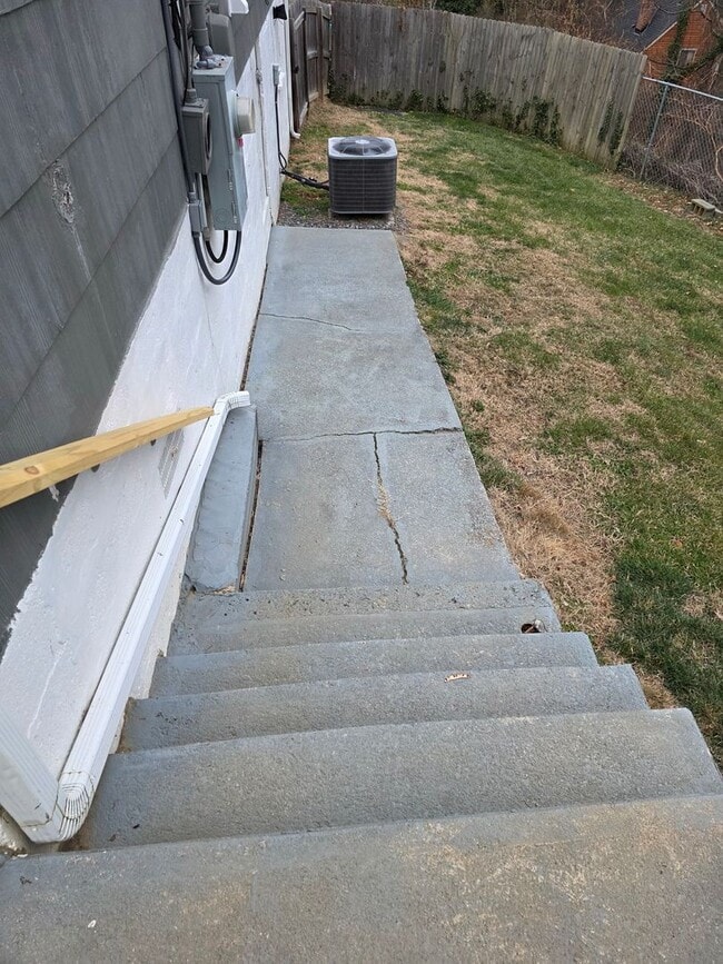 Building Photo - 116 Sixth Avenue