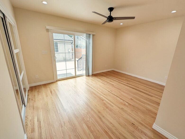 Building Photo - 2746 Thurman Ave.