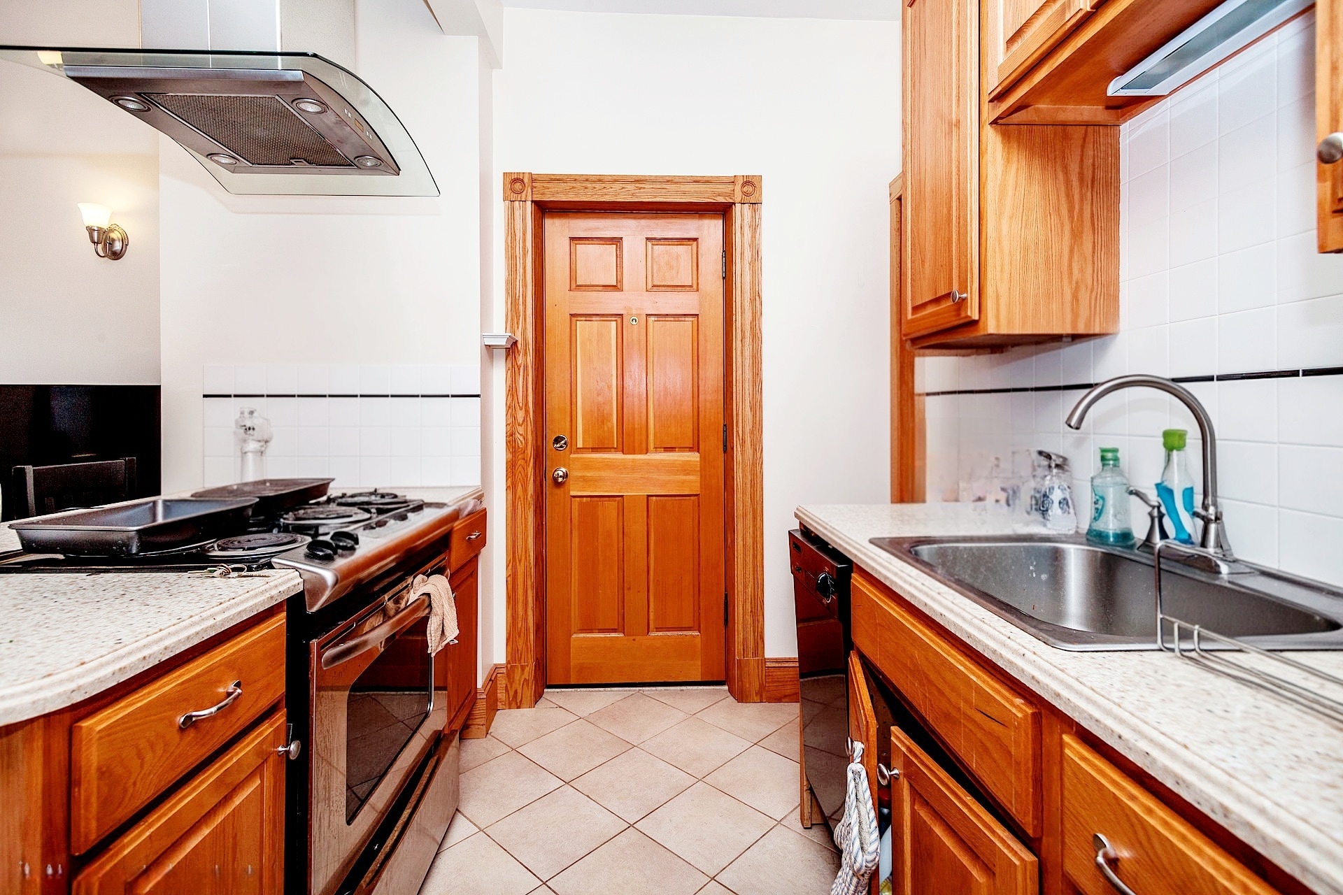 Building Photo - 102 Myrtle St