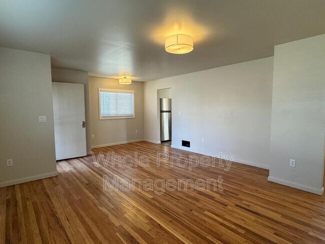 Building Photo - 5008 Alcott St