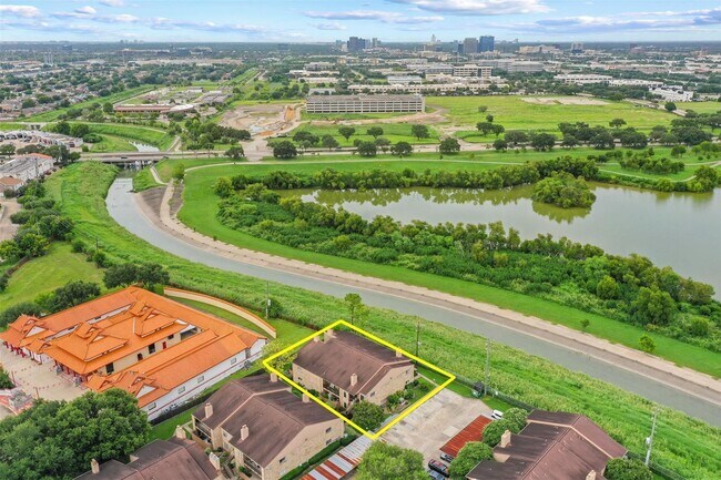 Building Photo - 10555 Turtlewood Ct