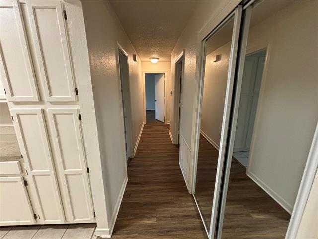 Building Photo - 2514 Livingston Ln