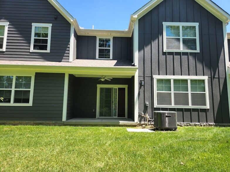 Building Photo - 333 Maddalena Ln