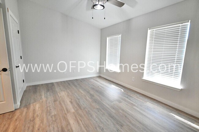 Building Photo - 4030 Dancing Cloud Ct